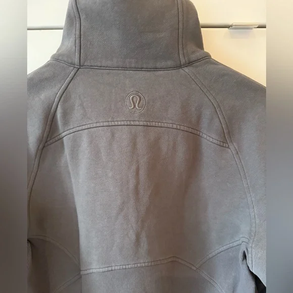 Vintage Lululemon, Size 4 - Picture 4 of 4